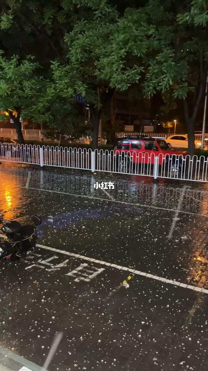 北京白天超30℃晚間為何下冰雹