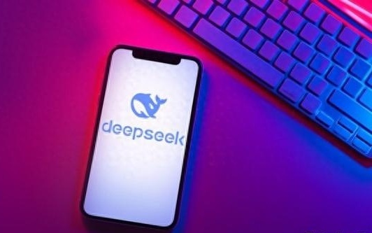 DeepSeek回應“崩了”