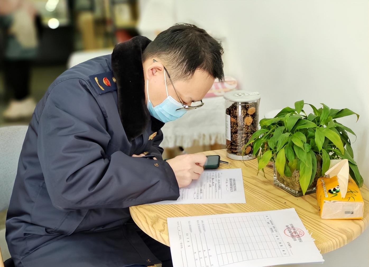 老師沒收學生做的手工越來越高級了