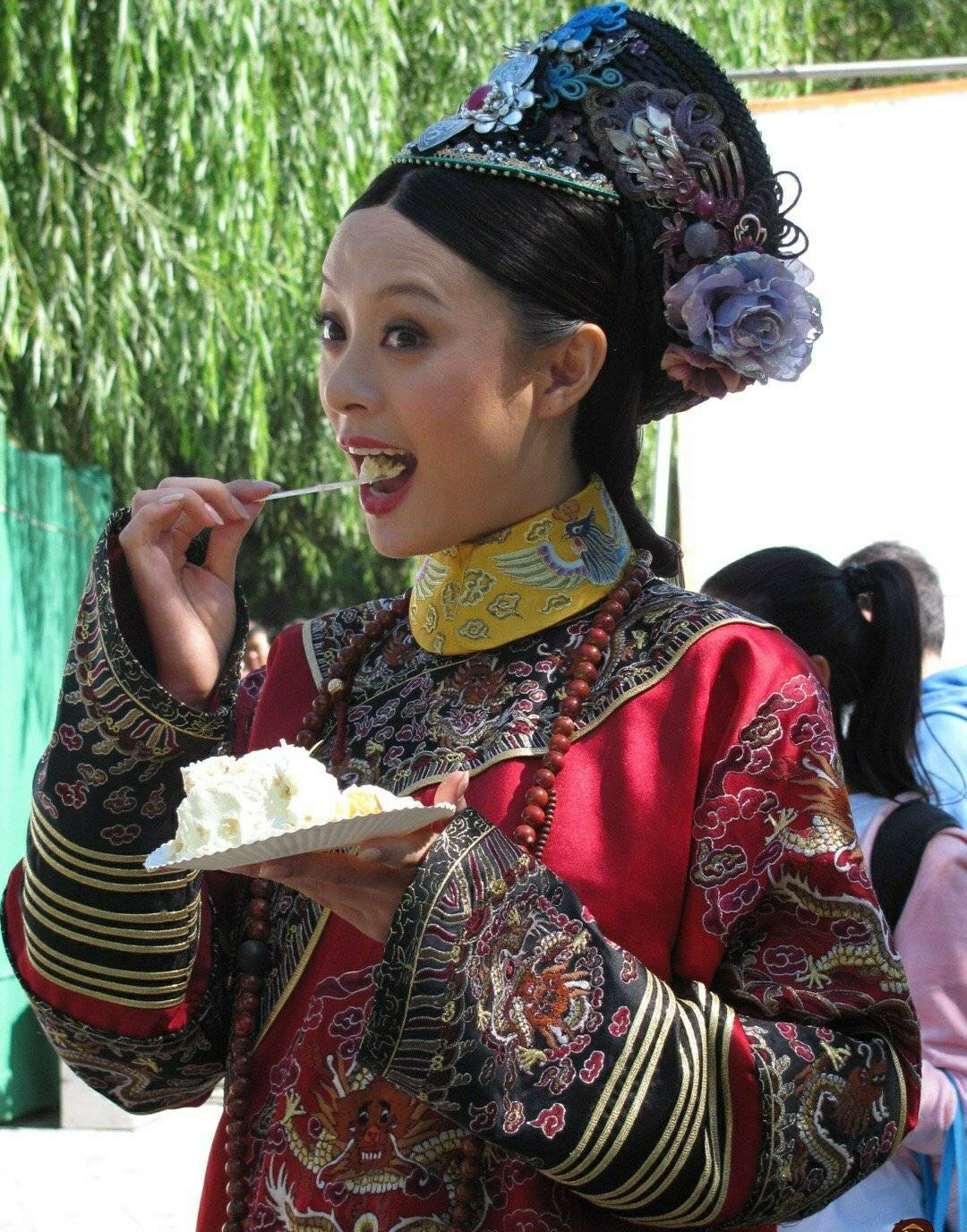 甄嬛生日 鄧超:啥蛋糕能插319根蠟燭