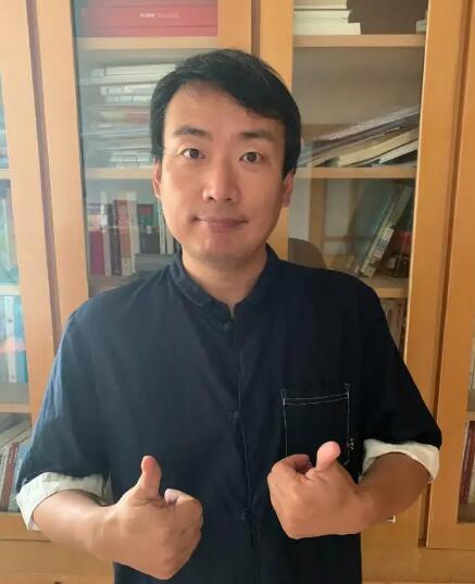 儲殷：為李亞鵬嘆息也為他慶幸
