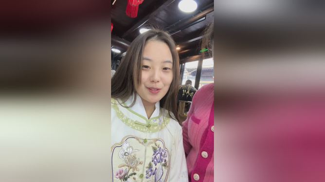 今生簪花 來生做漂亮的LABUBU