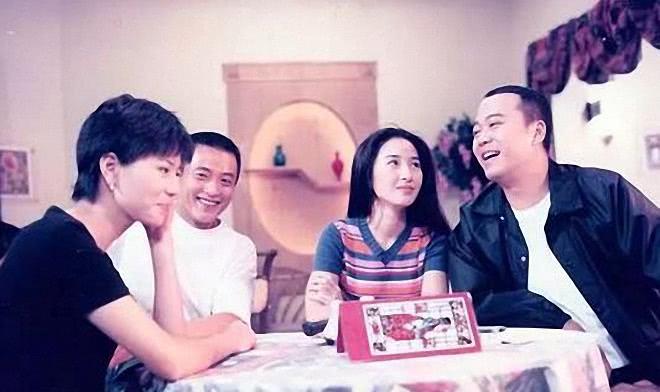 39歲男演員11年后給妻子補(bǔ)求婚