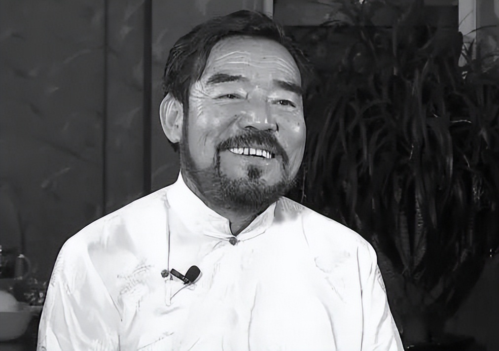藝術家扎西頓珠去世