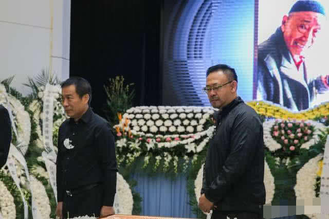 濮存昕等眾多演藝界人士痛悼朱媛媛