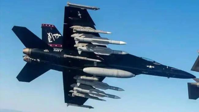 震驚！美前空軍司令竟公開叫囂擊沉解放軍軍艦，背后有何陰謀？