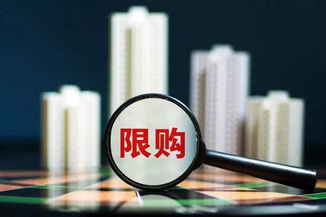 震驚！哈佛禁令不到一天就被叫停意味著啥？背后暗藏三大信號！