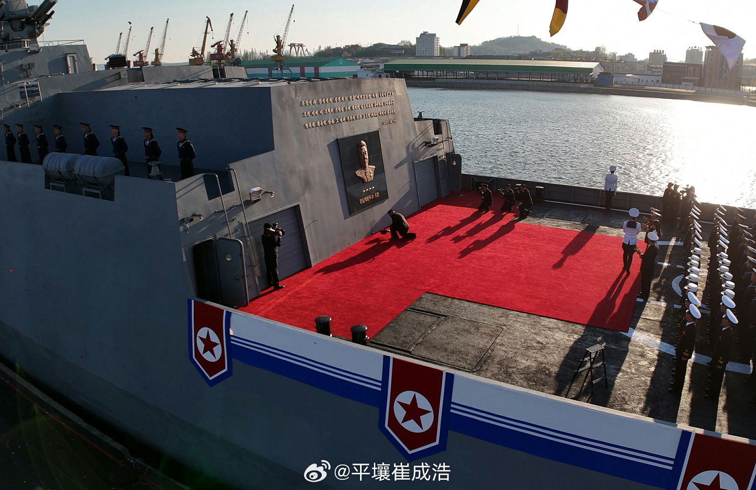 震驚！朝鮮驅(qū)逐艦“下水就翻車”是何原因？專家深度解析