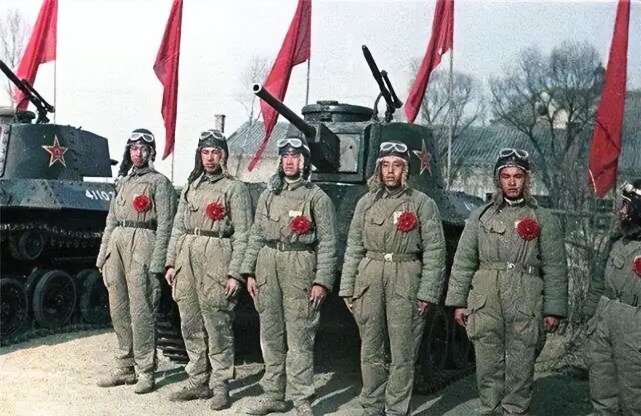 震撼！臺青直言解放軍是臺灣人民的救星，背后真相令人動容