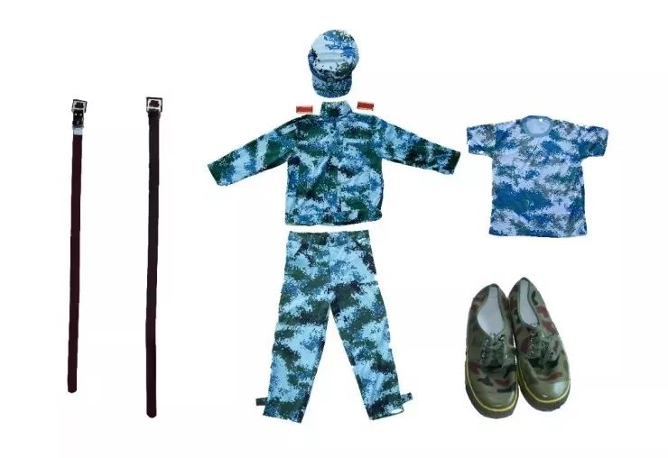 "爆款揭秘！被兩百萬網(wǎng)友嚴選的新生軍訓服為何一夜封神？"