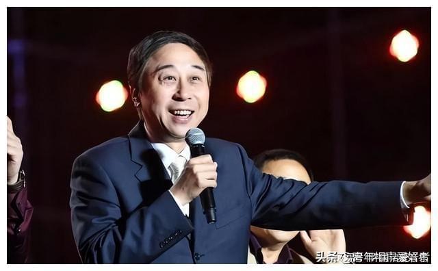 震驚！馮鞏有新身份曝光，背后竟隱藏這些不為人知的秘密！